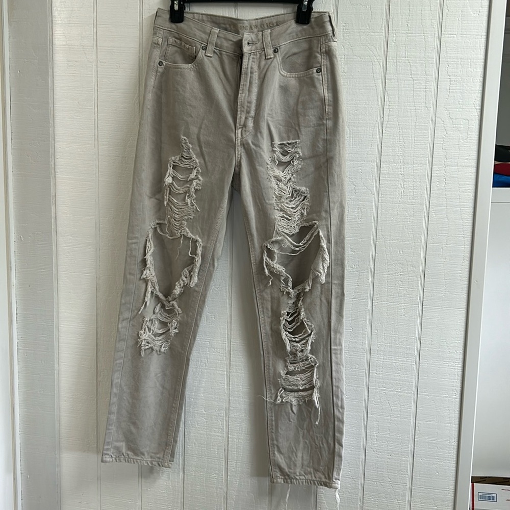American Eagle Distressed Jeans